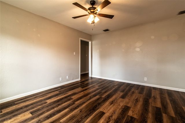4021 Barnes St, Corpus Christi, TX 78411