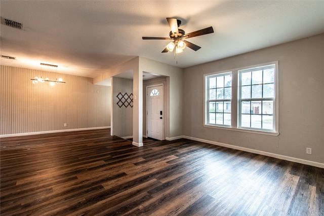 4021 Barnes St, Corpus Christi, TX 78411