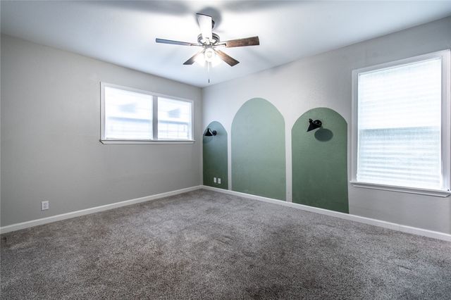 4021 Barnes St, Corpus Christi, TX 78411