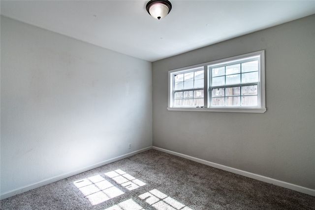 4021 Barnes St, Corpus Christi, TX 78411