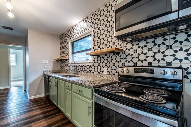 4021 Barnes St, Corpus Christi, TX 78411