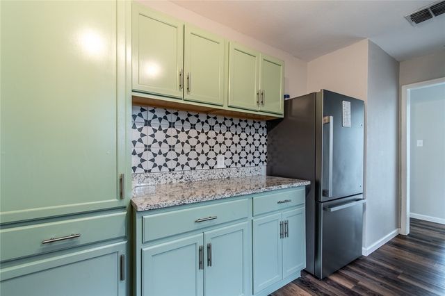 4021 Barnes St, Corpus Christi, TX 78411