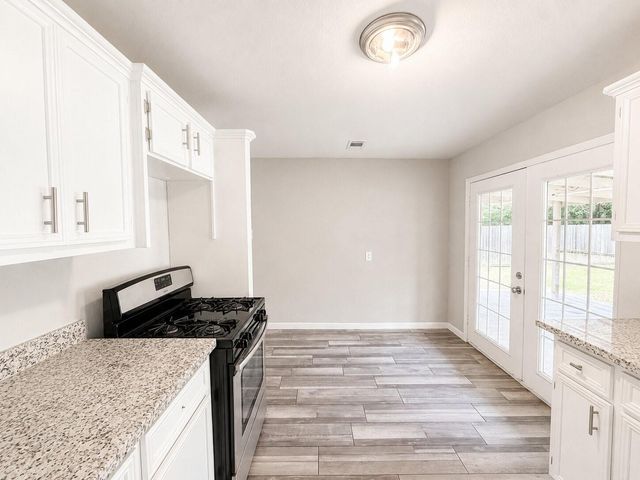 1514 Quail Street, Houston, TX 77017