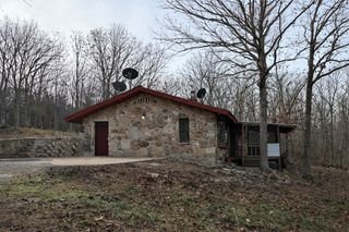 5111 Highway Z, Houston, MO 65483