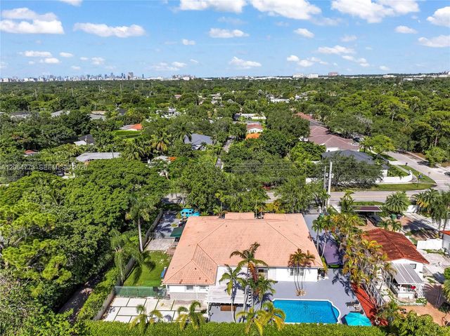 5750 SW 67 Ave, Miami, FL 33143