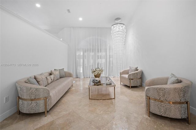 5750 SW 67 Ave, Miami, FL 33143
