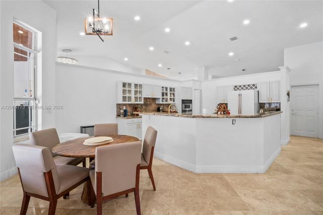 5750 SW 67 Ave, Miami, FL 33143
