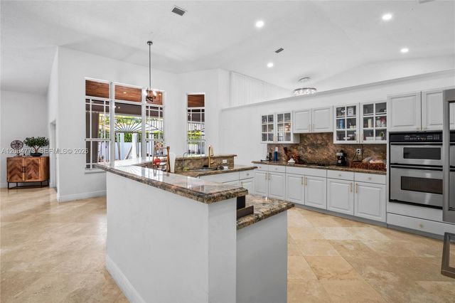 5750 SW 67 Ave, Miami, FL 33143