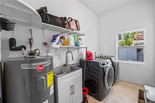 5750 SW 67 Ave, Miami, FL 33143