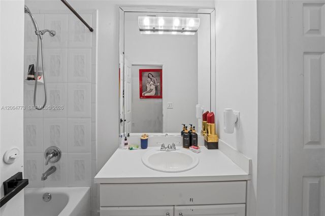5750 SW 67 Ave, Miami, FL 33143