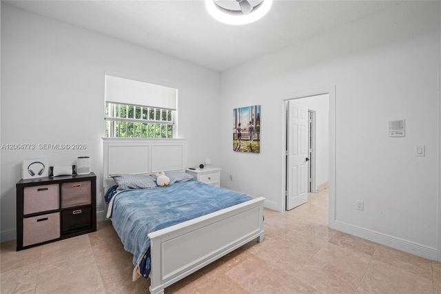 5750 SW 67 Ave, Miami, FL 33143