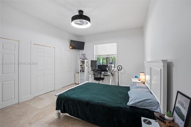 5750 SW 67 Ave, Miami, FL 33143