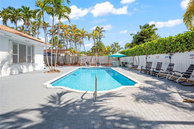 5750 SW 67 Ave, Miami, FL 33143