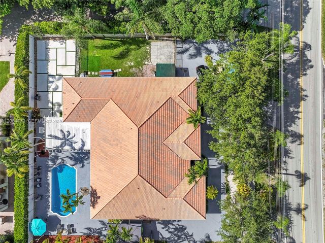 5750 SW 67 Ave, Miami, FL 33143