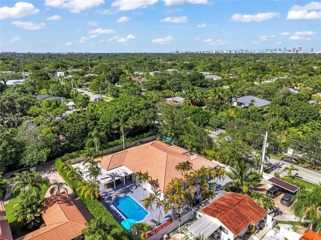 5750 SW 67 Ave, Miami, FL 33143