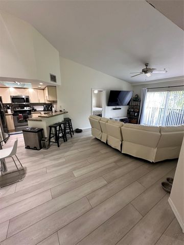 2131 SE 10th Ave 1120, Fort Lauderdale, FL 33316