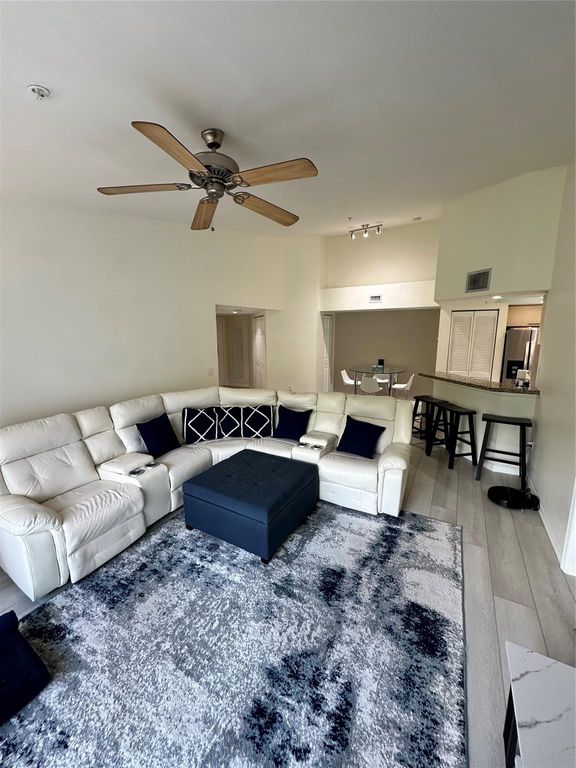 2131 SE 10th Ave 1120, Fort Lauderdale, FL 33316