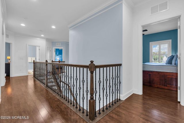 6 Van Note Court, Middletown, NJ 07748