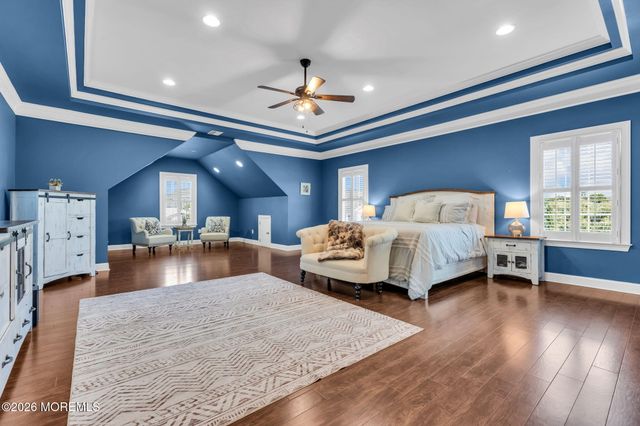 6 Van Note Court, Middletown, NJ 07748