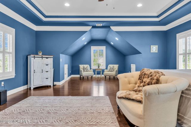 6 Van Note Court, Middletown, NJ 07748