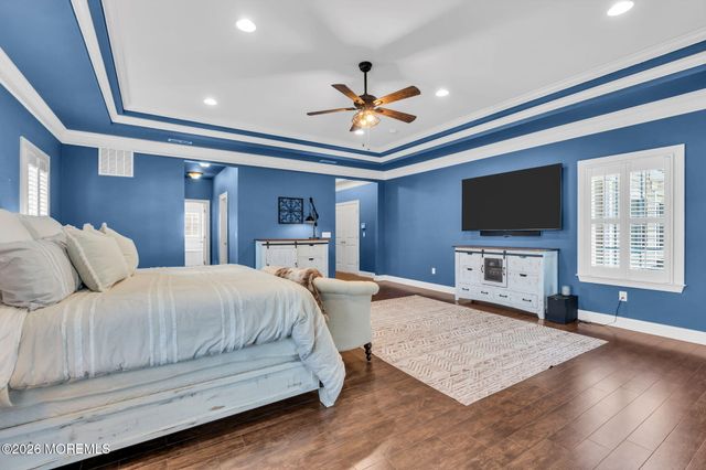 6 Van Note Court, Middletown, NJ 07748