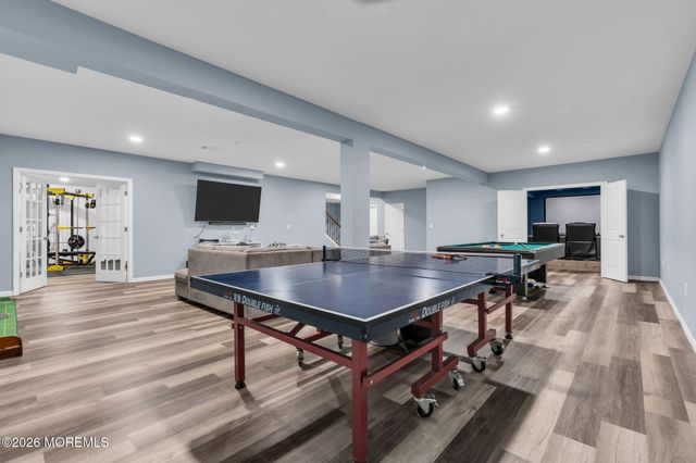 6 Van Note Court, Middletown, NJ 07748