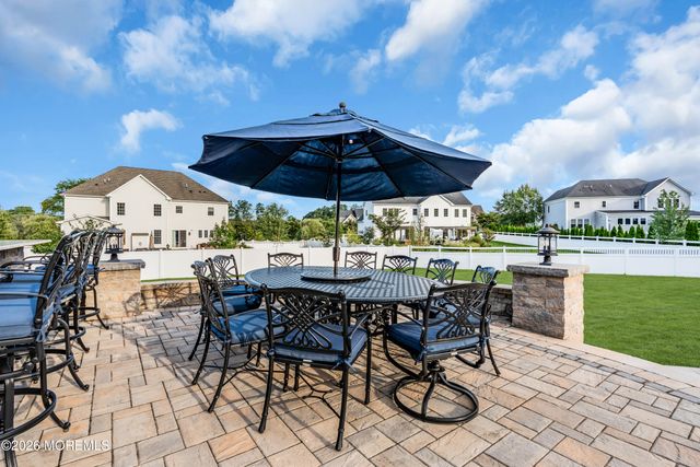 6 Van Note Court, Middletown, NJ 07748