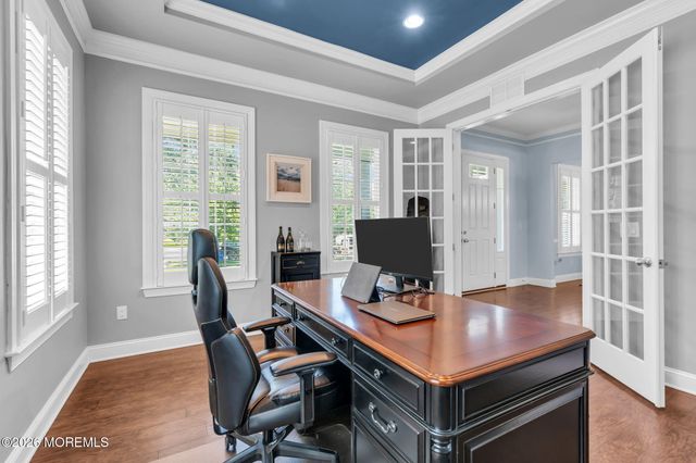 6 Van Note Court, Middletown, NJ 07748