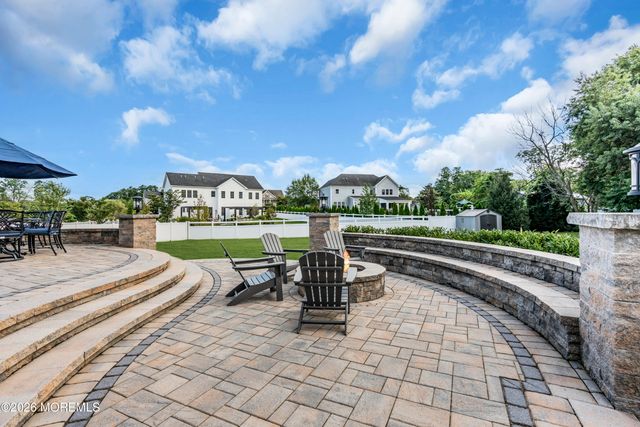 6 Van Note Court, Middletown, NJ 07748