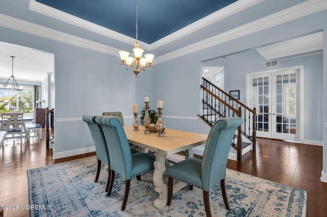 6 Van Note Court, Middletown, NJ 07748