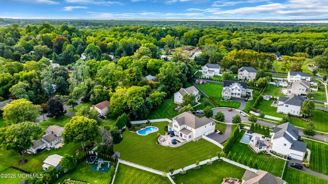 6 Van Note Court, Middletown, NJ 07748