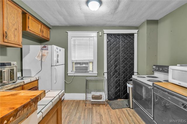 67 Hartwell Road, Buffalo, NY 14216