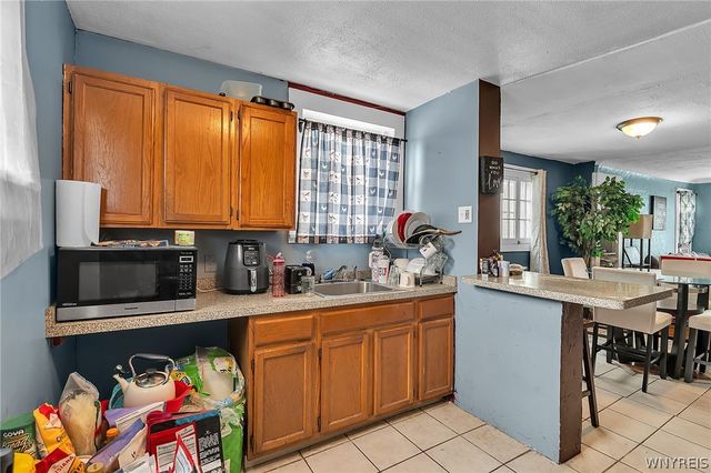 67 Hartwell Road, Buffalo, NY 14216
