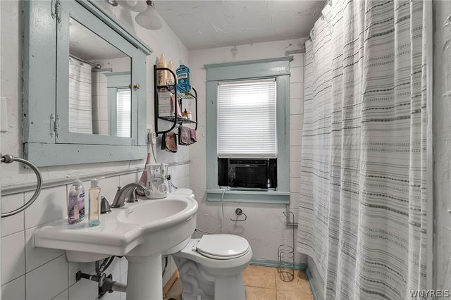 67 Hartwell Road, Buffalo, NY 14216