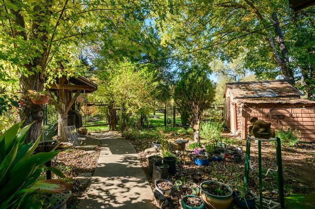 994 Lotus, Lotus, CA 95651