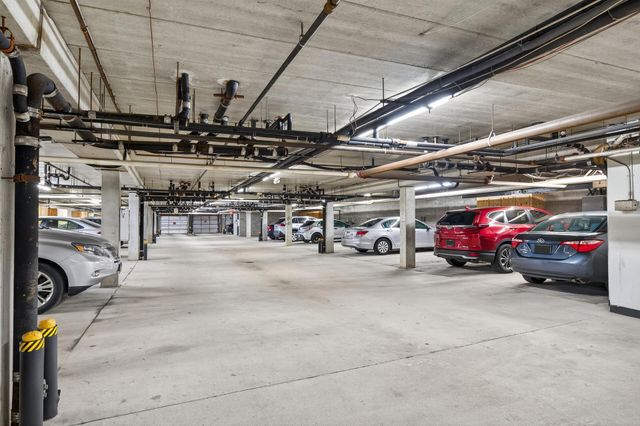 35 Nathan Lane N 223, Plymouth, MN 55441