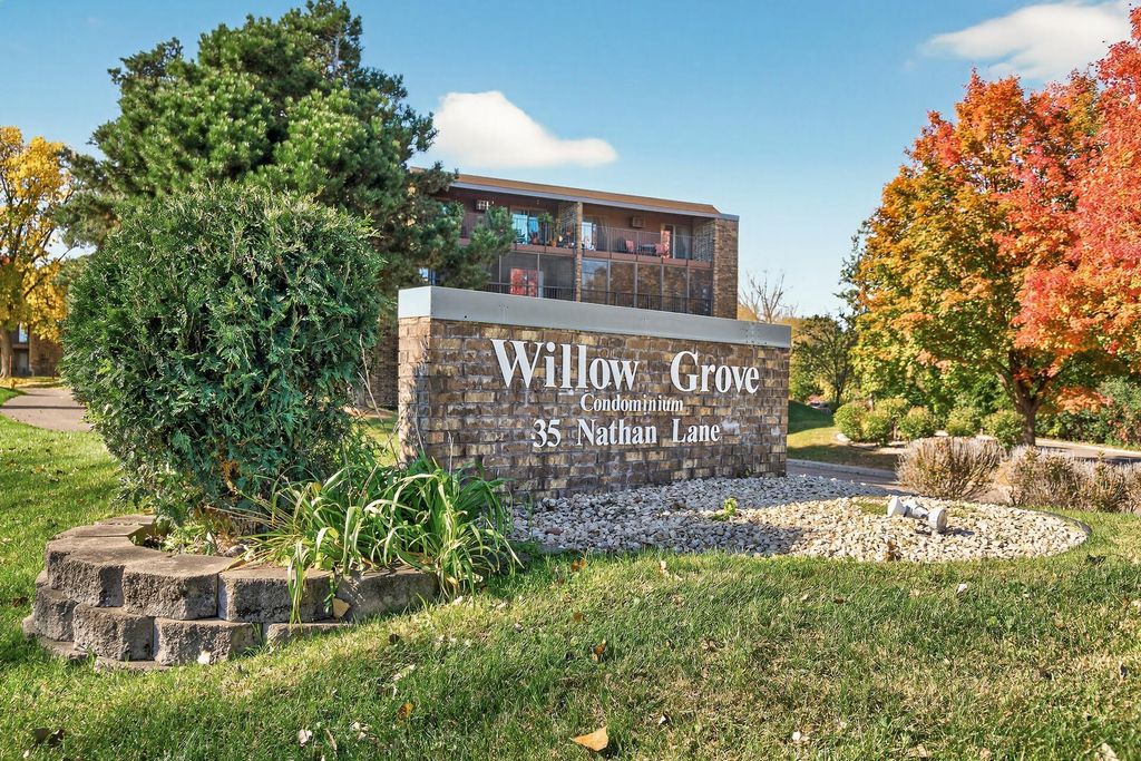 35 Nathan Lane N 223, Plymouth, MN 55441