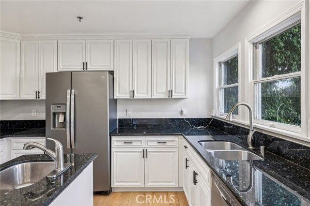 3600 Multiview Drive, Los Angeles, CA 90068