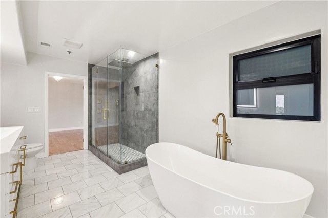 3600 Multiview Drive, Los Angeles, CA 90068