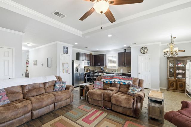 755 Hoot Owl LN S, Leander, TX 78641