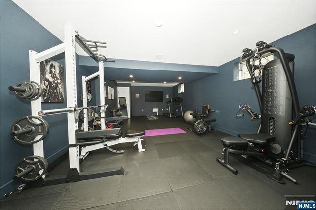 66 Knollwood Drive, Paramus, NJ 07652