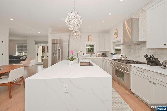 66 Knollwood Drive, Paramus, NJ 07652