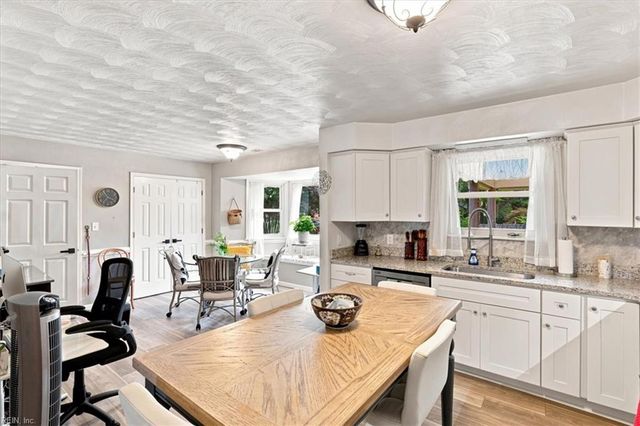 709 Southleaf DR, Virginia Beach, VA 23462