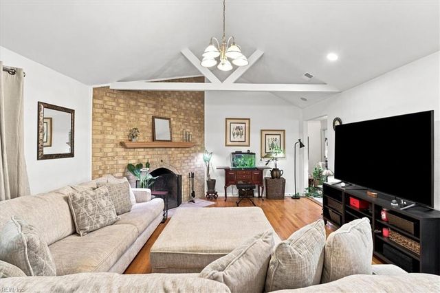 709 Southleaf DR, Virginia Beach, VA 23462