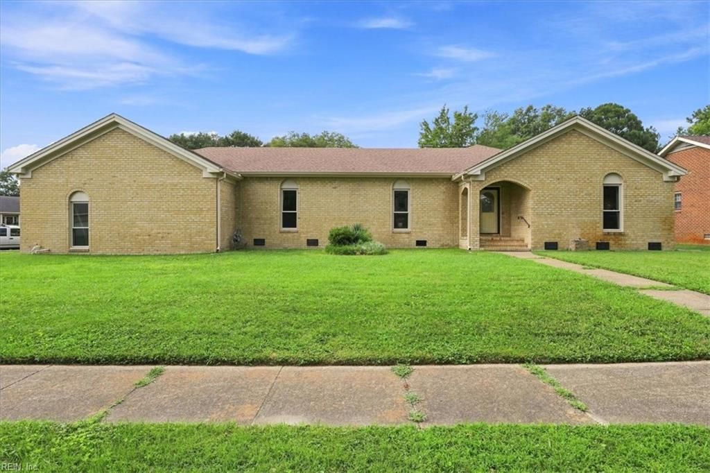 709 Southleaf DR, Virginia Beach, VA 23462
