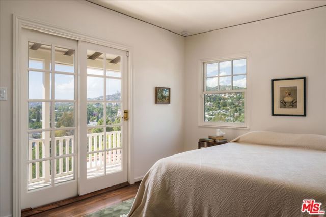 2560 Micheltorena Street, Los Angeles, CA 90039