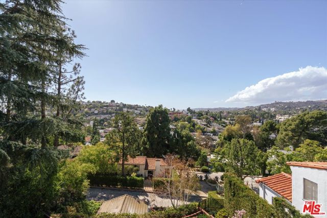 2560 Micheltorena Street, Los Angeles, CA 90039