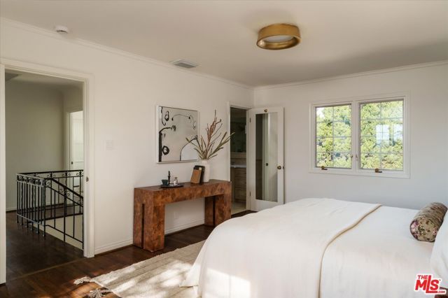 2560 Micheltorena Street, Los Angeles, CA 90039
