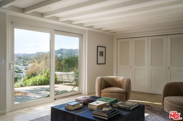 2560 Micheltorena Street, Los Angeles, CA 90039