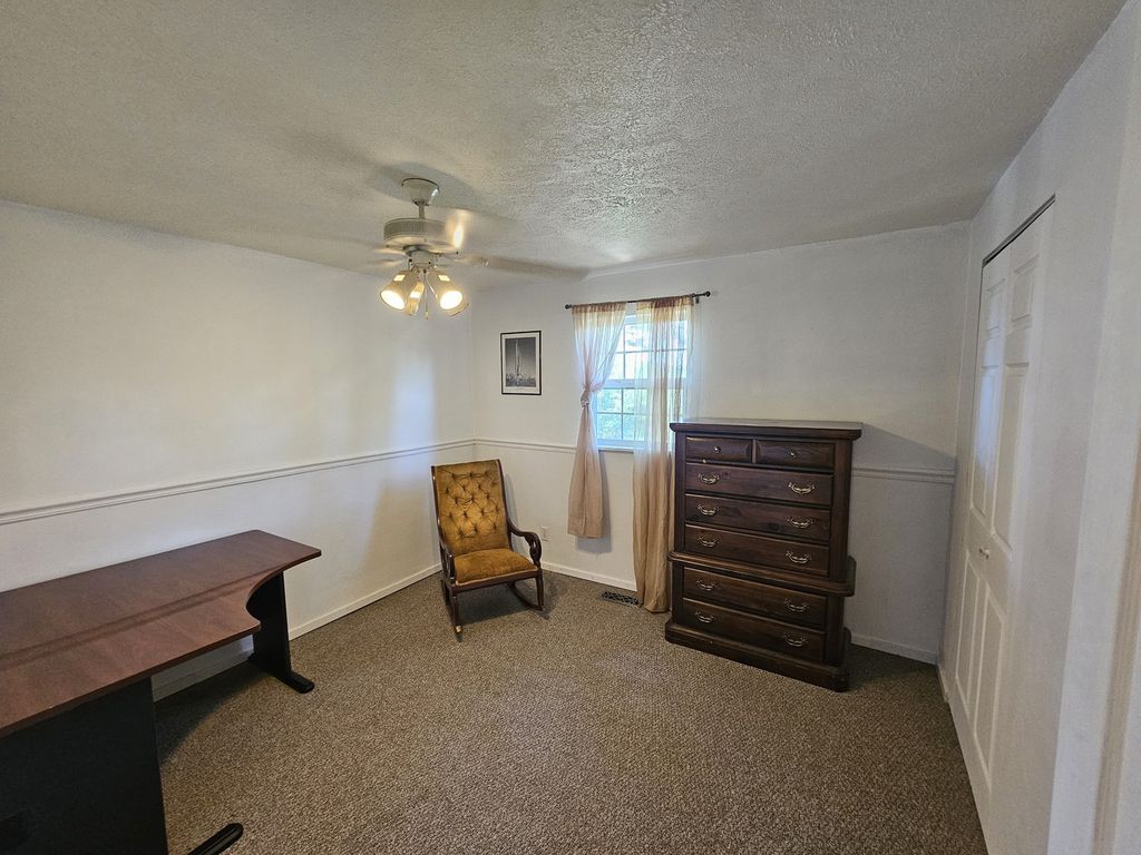 Image 23 of property listing at 8841 N Triton Lane, Mt Vernon, IL 62864